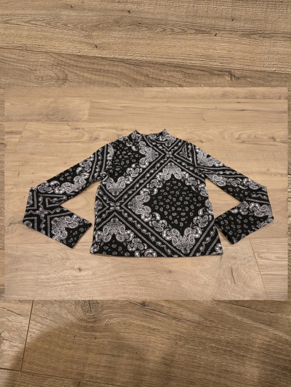 Girls Black & White Paisley Geometric Long Sleeve Top Size 5-6 Back To School